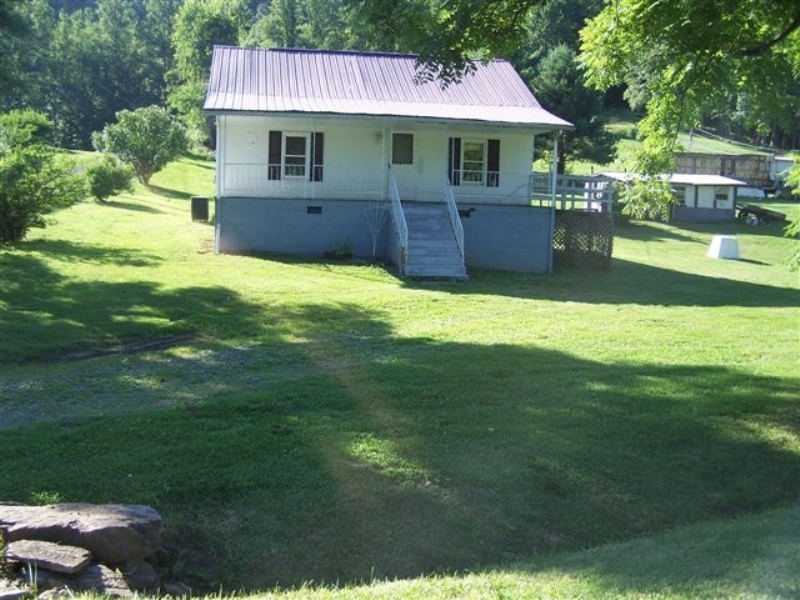 10319 Cumbow Road Pound (House)